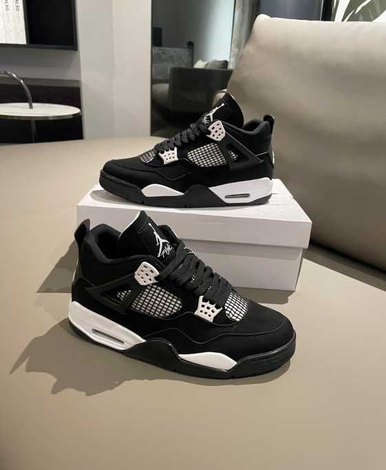Jordan Air Jordan 4 Retro White Thunder R.44