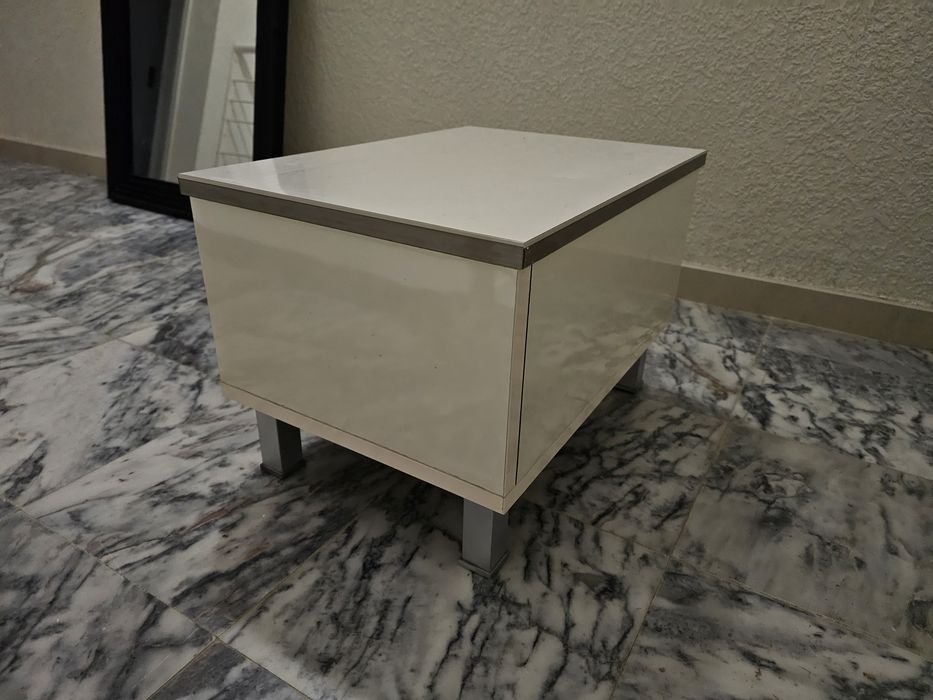 Móvel de sala para TV c/  conjunto mesa de centro