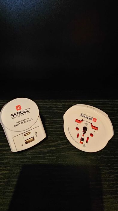 Uniwersalny adapter podróżny SKROSS 1.302523 PRO+ USB (AC)