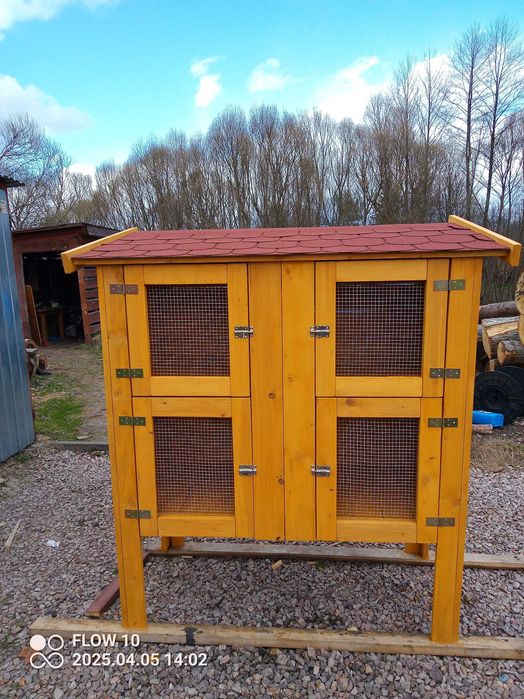 Drewniane klatki dla królików