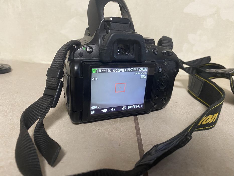 Продам дзеркальний фотоапарат nikon d5100
