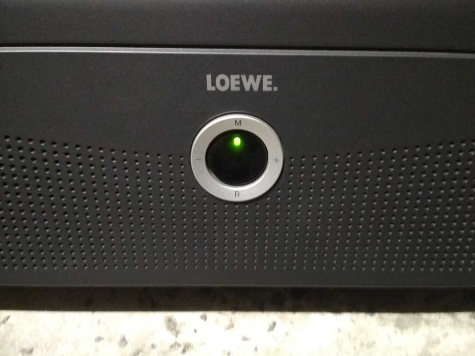 Телевизор LOEWE Xelos A 26 CI нету подсветки