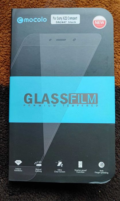 Futerał i szkła ochronne do Sony Xperia XZ2 Compact