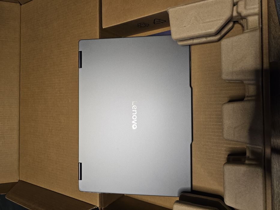 Laptop NOWY LENOVO Yoga 7 2-in-1 14ILL10 14" OLED Ultra 7