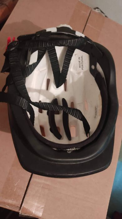 Capacete amarelo 52*56