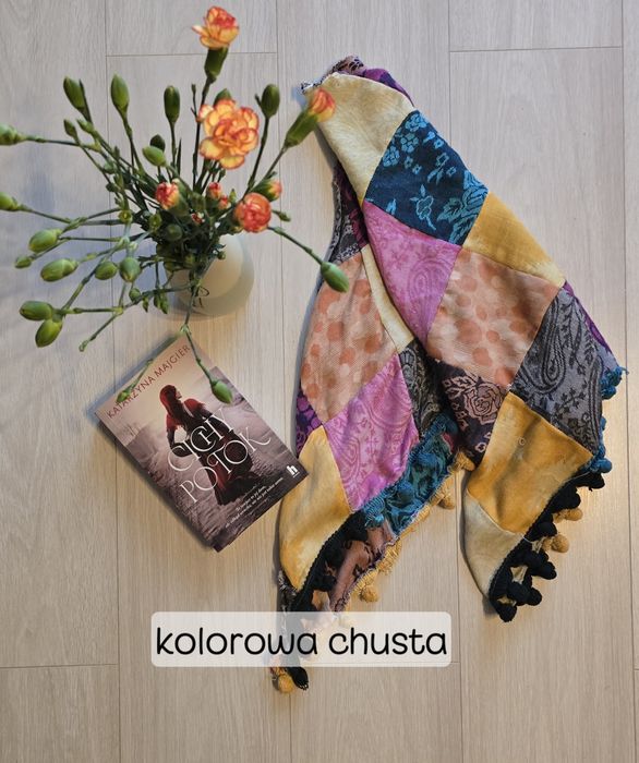 kolorowa chusta patchwork