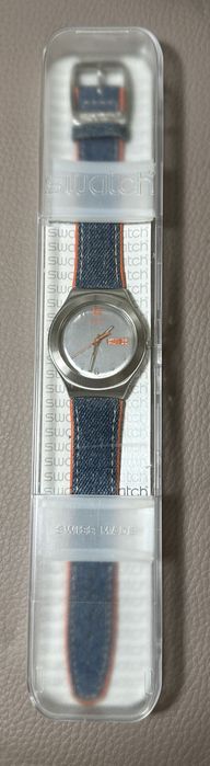 Relógio Swatch - Ref. YGS763 - “Jean´s Me” - 2013
