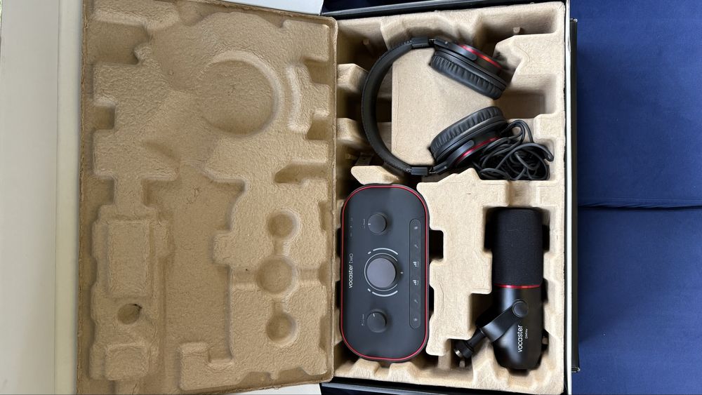 Focusrite Vocaster studio 2 zestaw do podcastow i wywiadow