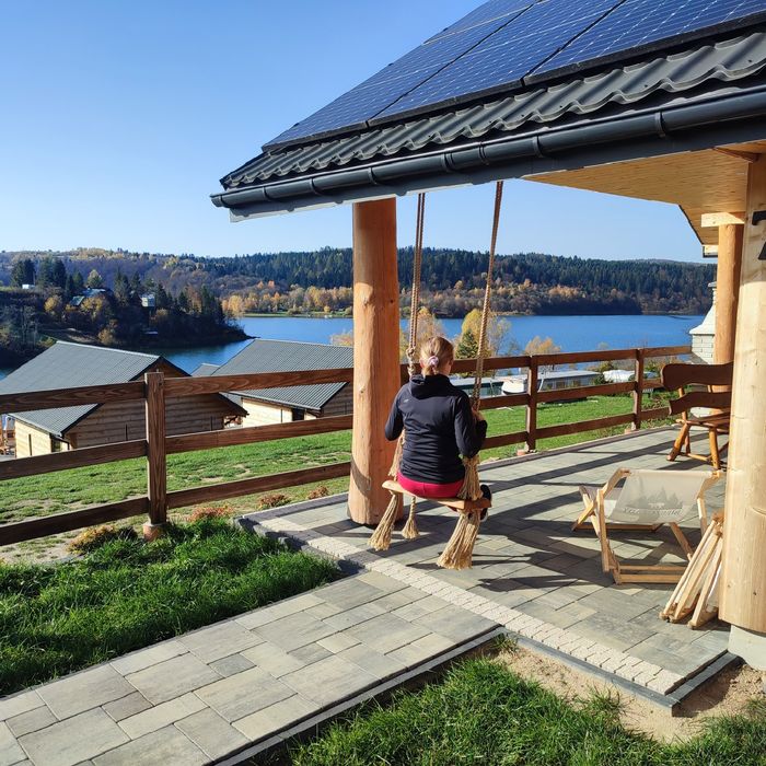 Domek z jacuzzi Solina Zawóz | Domki w Bieszczadach | prywatna plaża