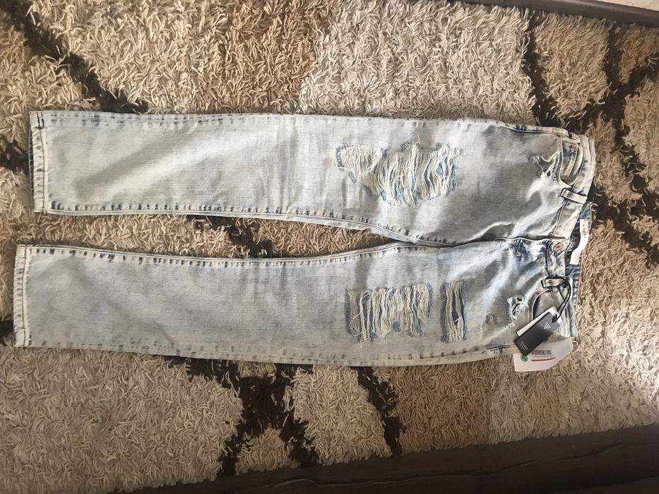 Нові джинси  Guess skinny low, size 29, йде на S