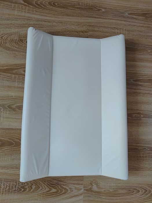 Przewijak nadstawka na łóżeczko