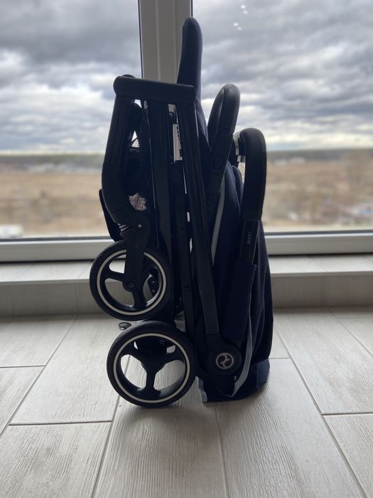 Дитяча коляска Cybex Eezy