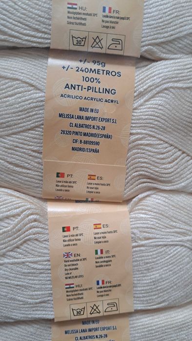 Lote de 20 novelos de Lã - Creme - 100% acrílico - Novo - Melissa Bebe