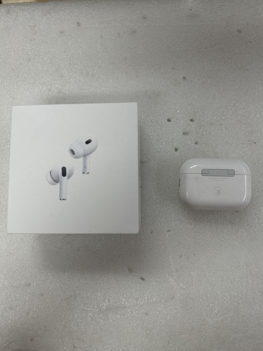 Apple AirPods Pro (2.ª Geração)