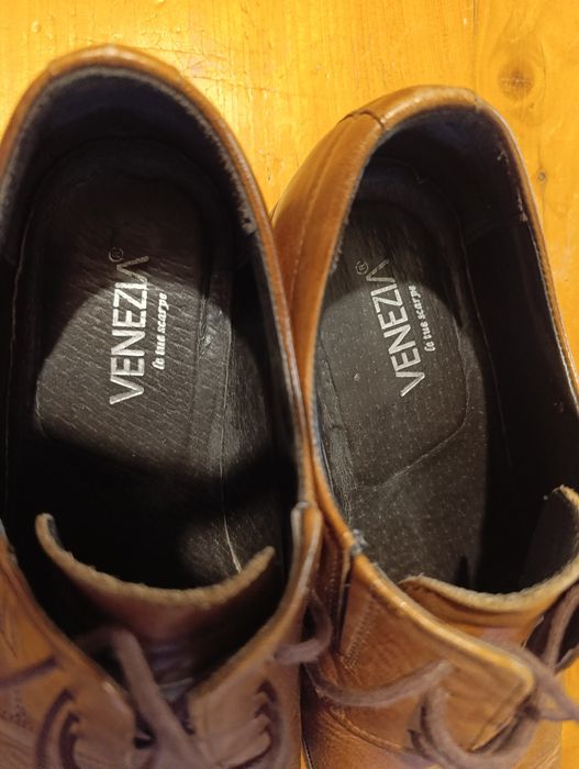 Buty  Venezia skóra 41