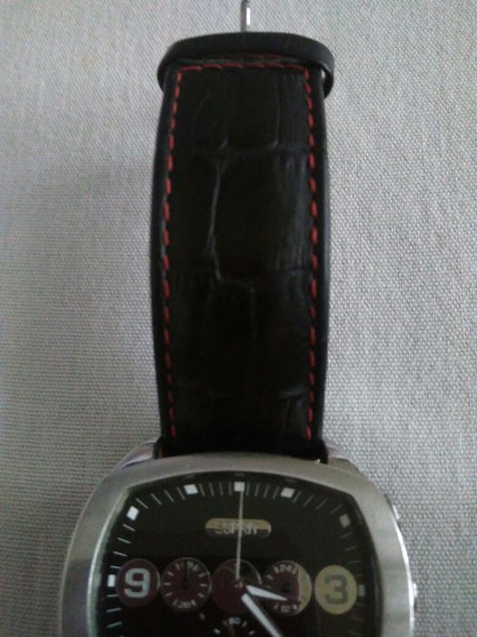 Zegarek Esprit Chronograph z datownikiem.