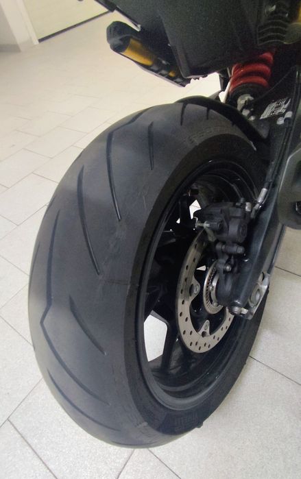 BMW F900R Dynamic ESA