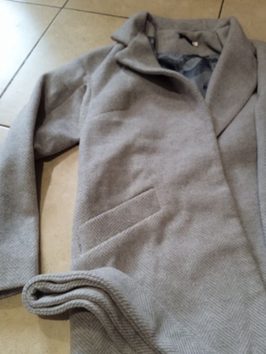 Пальто жіноче осіннє