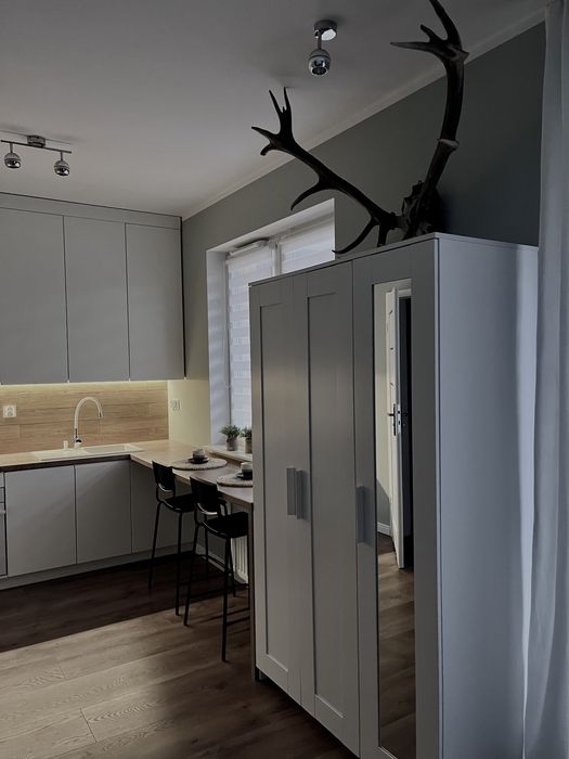 „KASPRZAKA 17- 2os Studio Zielone