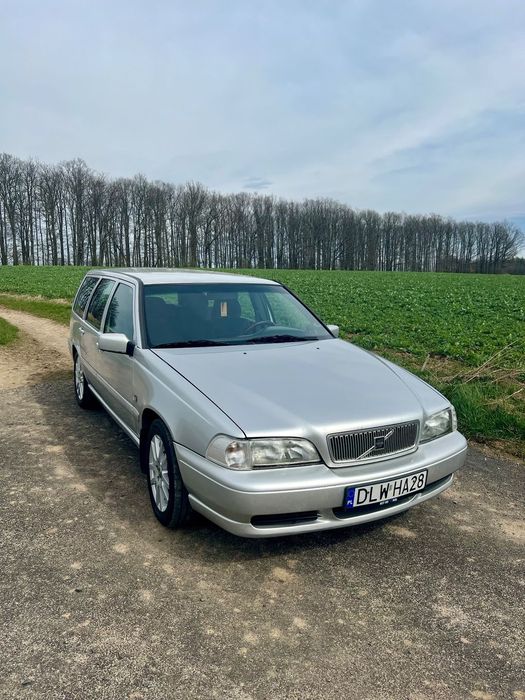 Volvo V70 Volvo v70 orginalne T5, benzyna+LPG, kombi