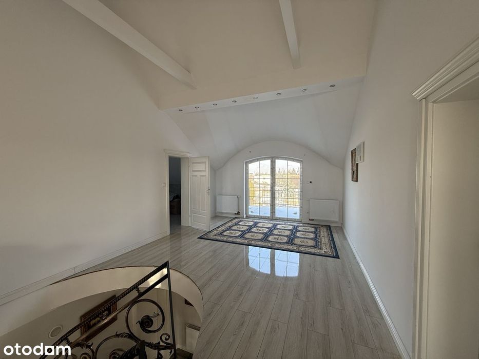 Przestronny dom 216 m² dla rodziny | 5 pokoi | Ogród | Pleszew