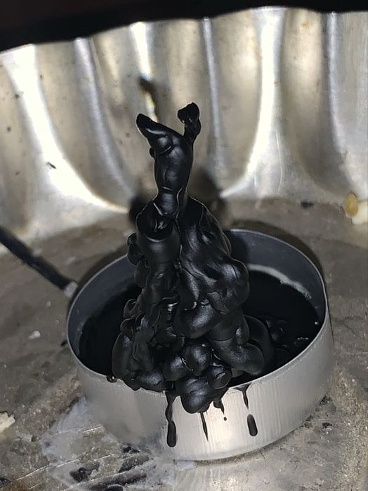 Свеча цветная, оговор.Восковая 100%. Возможна с заговором.