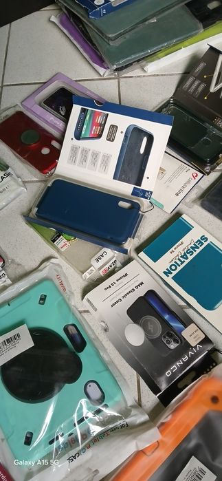 Etui na tepefony i tablety