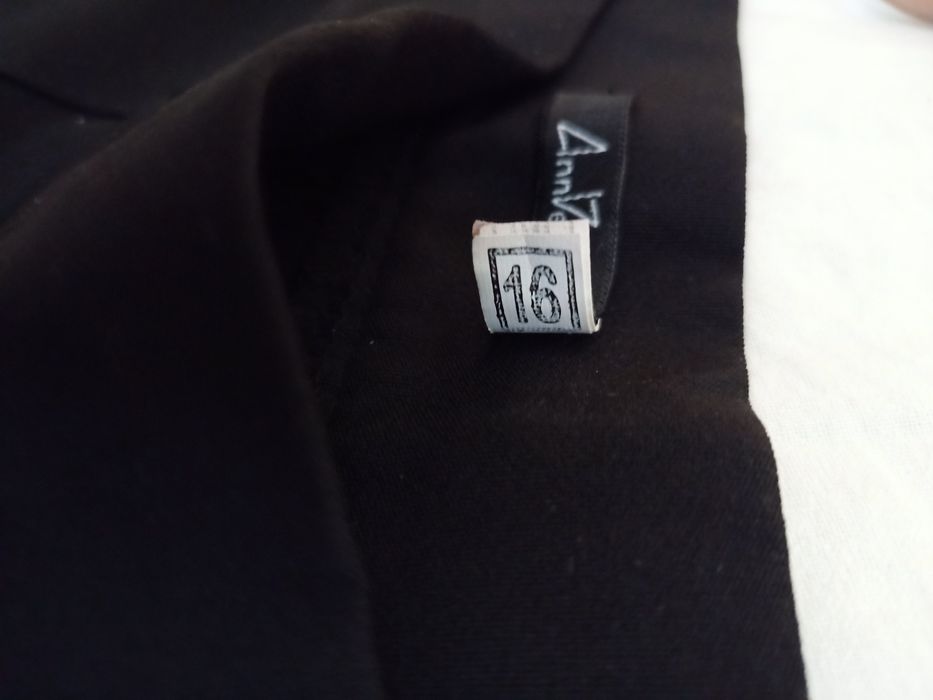 Тенісна спідниця