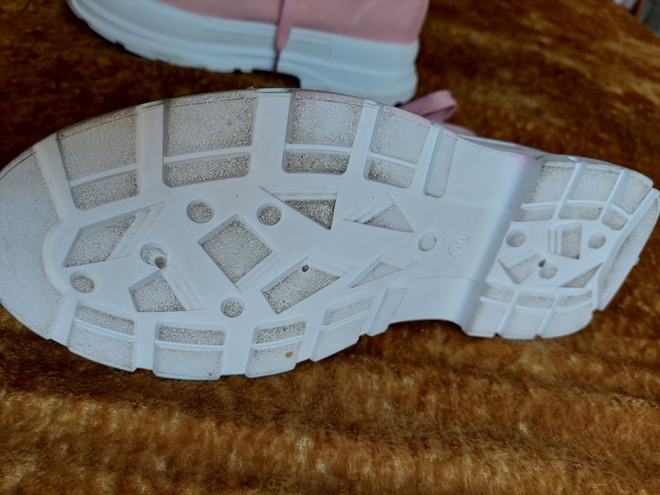 Trampki różowe wysokie do kostki 39 lekkie