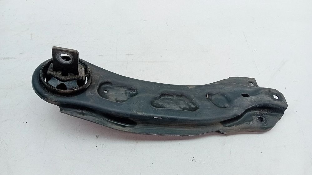 Braço de suspensão trás esquerdo MERCEDES-BENZ Classe A (W176)