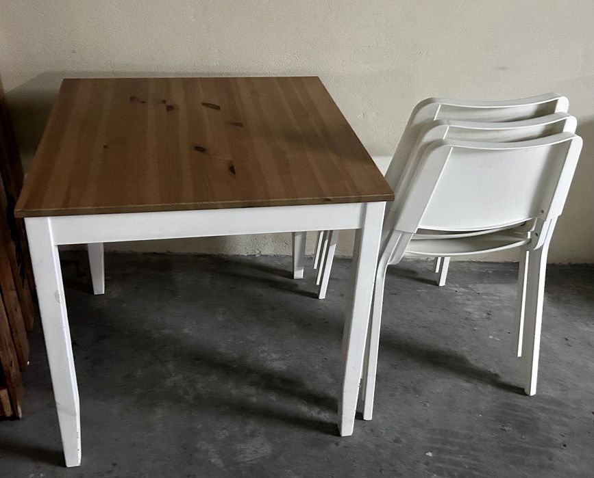 Mesa cozinha IKEA PINNTORP + 3 cadeiras TEODORES