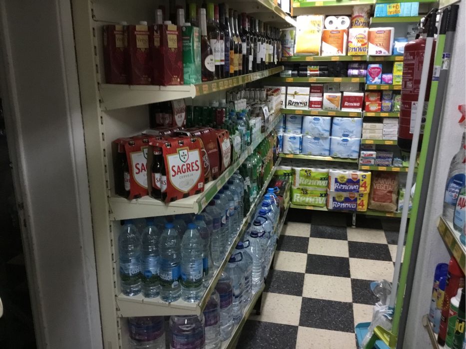 Mercearia venda ou aluga bom negocio