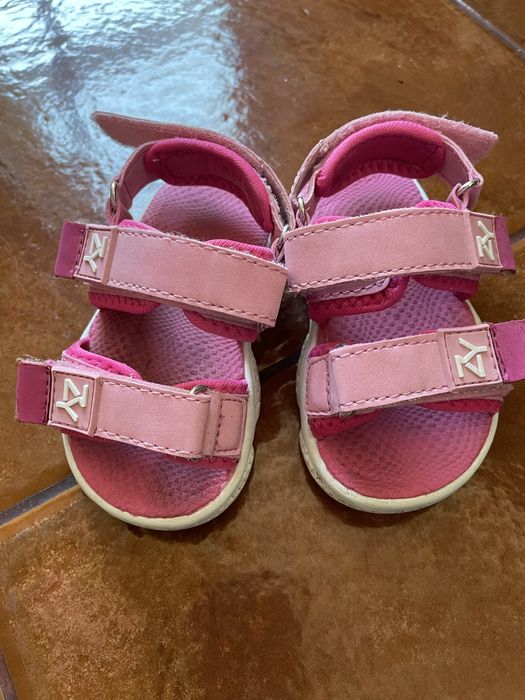 Sandalias Zippy para bebe menina