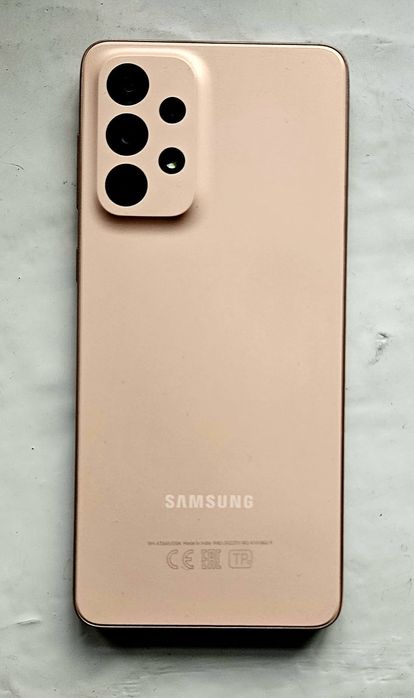 Продам смартфон Samsyng Galaxy А33, 5G
