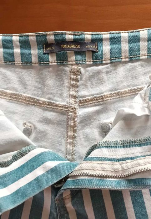 Calções às riscas- Pull&Bear