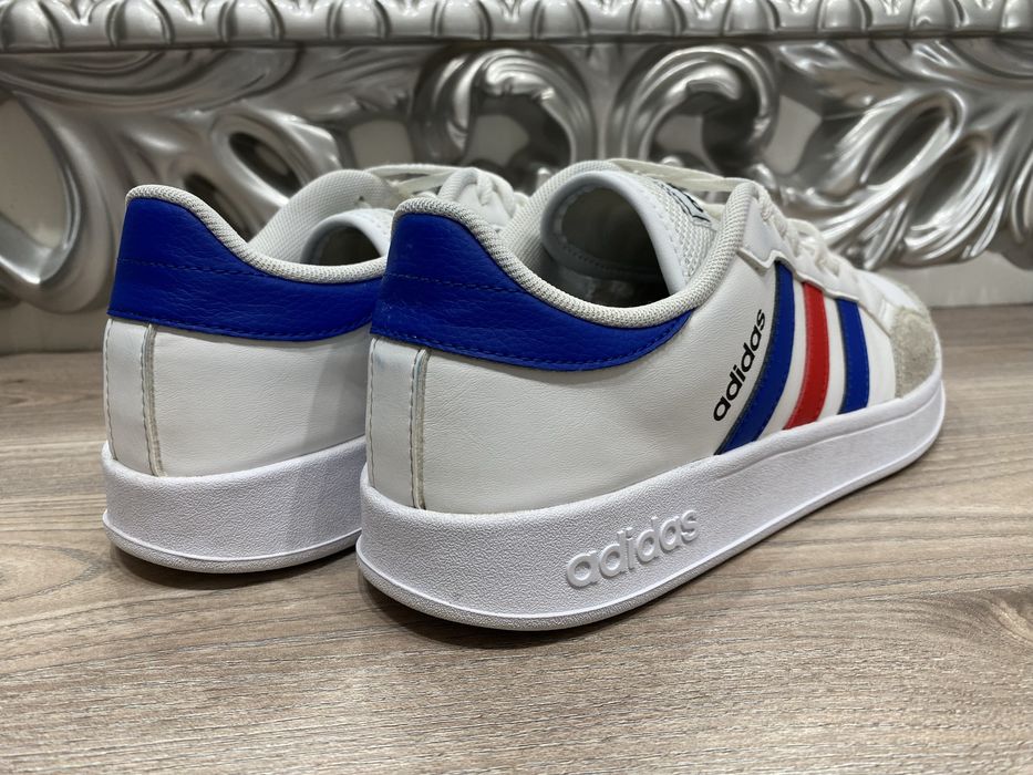 Кросівки Adidas breaknet