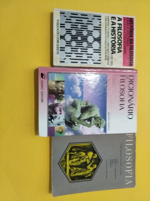 Diversos livros de Filosofia: A Morte do Divino Sócrates e outros