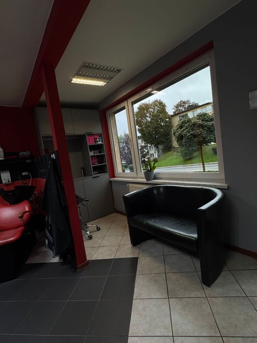 Sprzedam salon fryzjerski