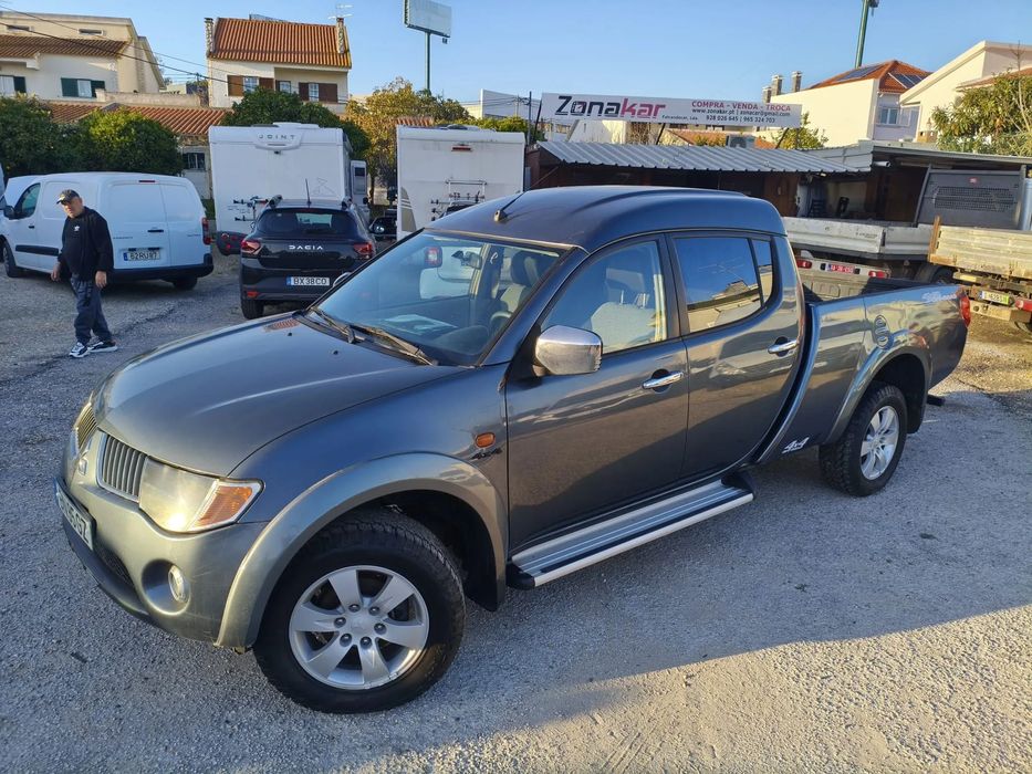 Mitsubishi L200 Pick Up 4x4 Inform Cabine Dupla
