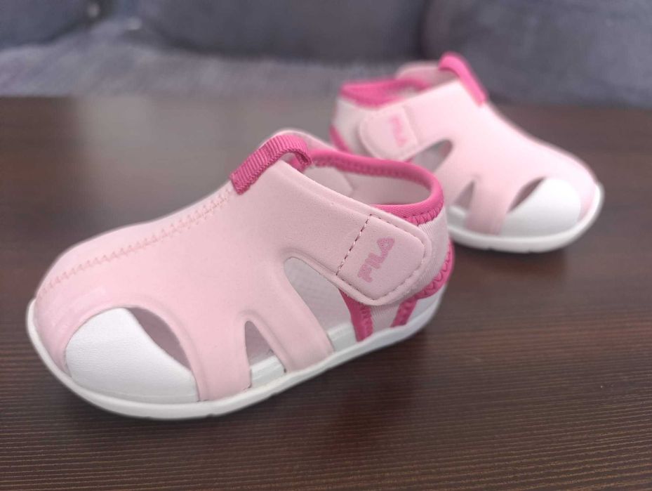 Buty dla dziewczynki