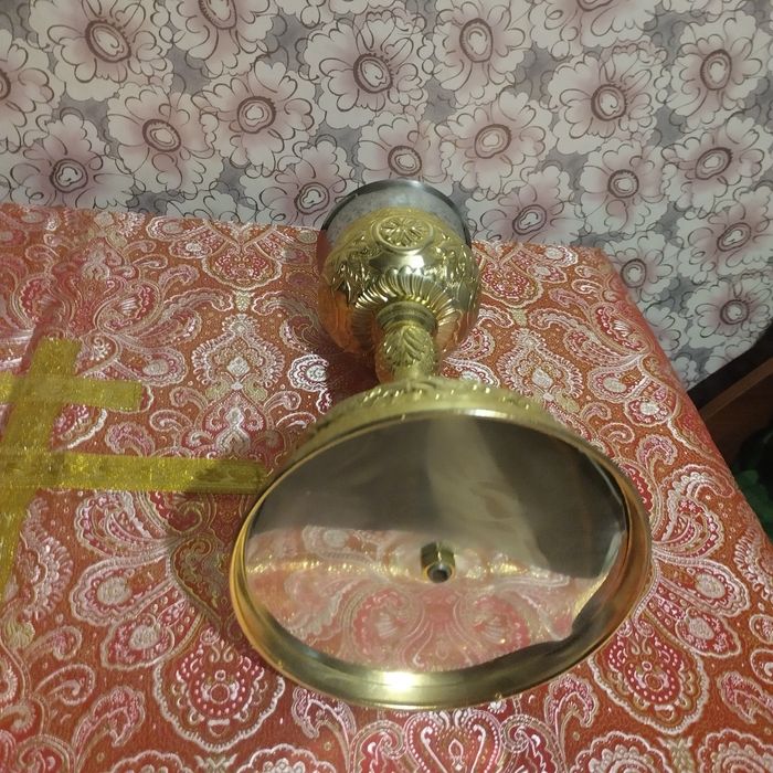 Церковне начіння. Евхарістичний набір в гарному стані.