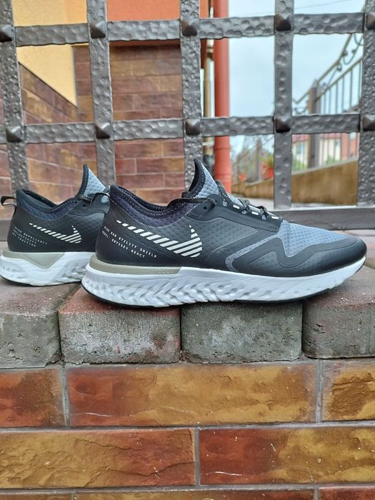 Кросівки жіночі Nike Odyssey React 2 Shield