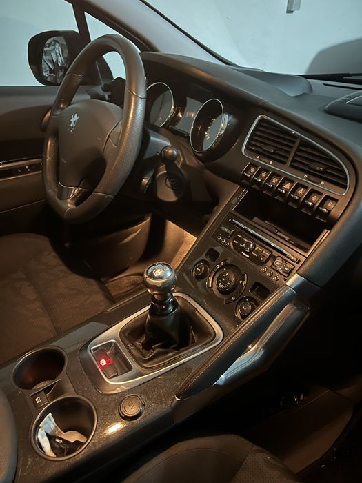 Peugeot 3008 1.6 Hdi (Allure) - Poucos Kms