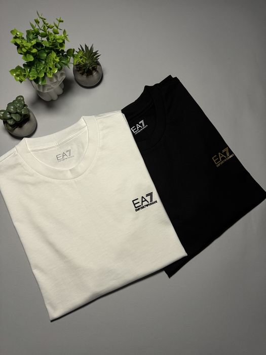 Футболка Emporio Armani