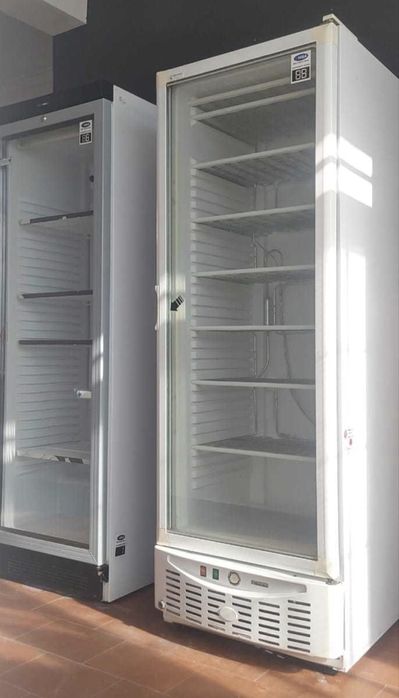 Trespasse de confeitaria, totalmente equipada e pronta a funcionar