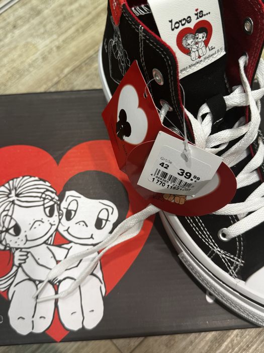 Кеды 42 р Love is…стелька 27 см   . Германия