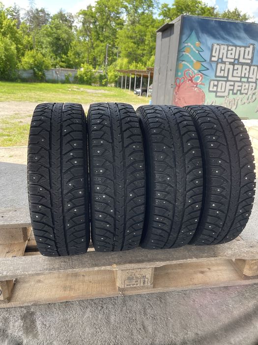 Продам комплек зимних колес на дисках 175/70/13