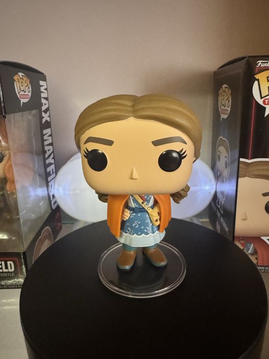 Funko POP! Holly the Heroic 1810 ホリー Figurină Funko POP! Television: Stranger Things - Holly the Heroic