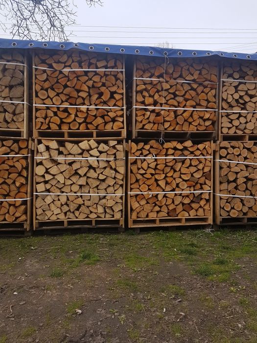 Drewno kominkowe opałowe do wędzenia workowane