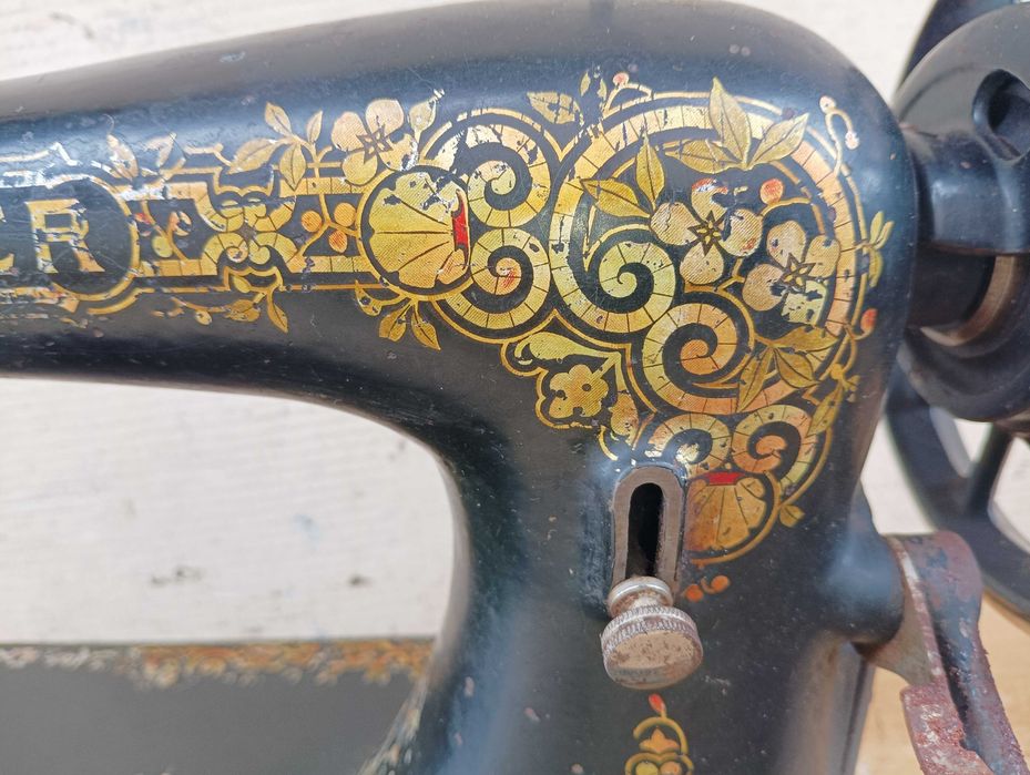 Stara maszyna do szycia - Singer - nr 099325